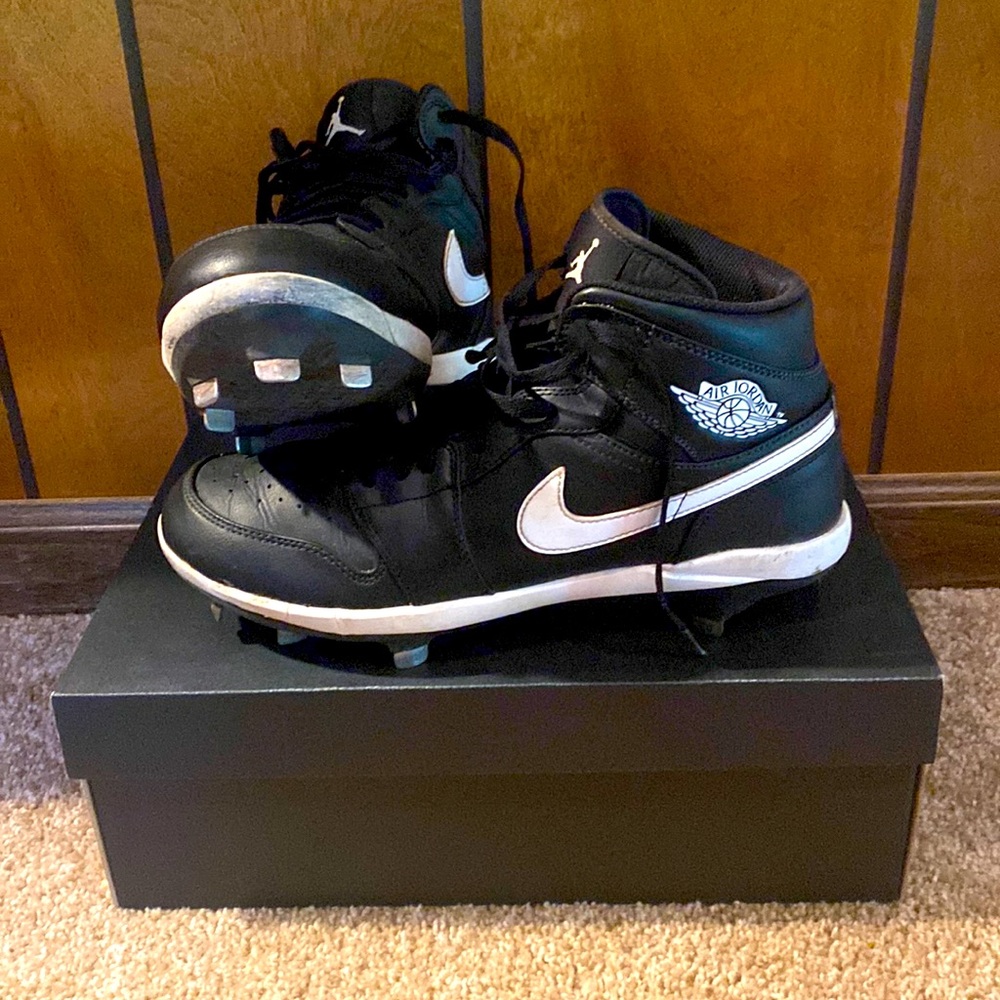 Jordan 1 Retro Metal Cleats